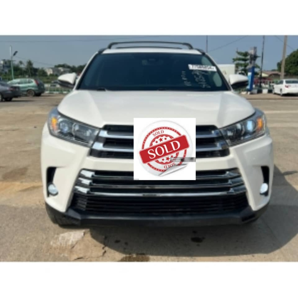 TOYOTA HIGHLANDER XLE 2018