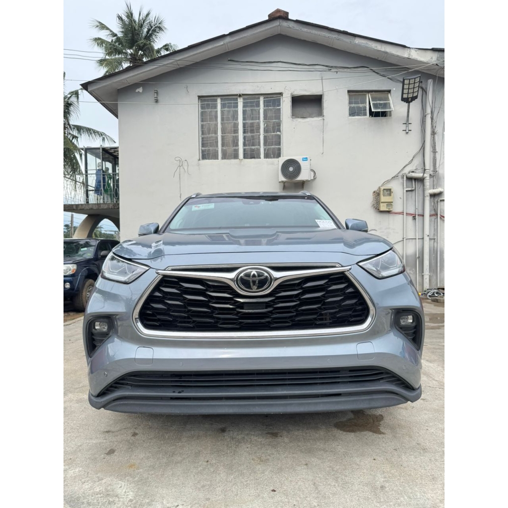 TOYOTA HIGHLANDER LIMITED EDITION 2021