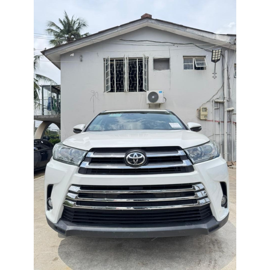 TOYOTA HIGHLANDER LIMITED 2016