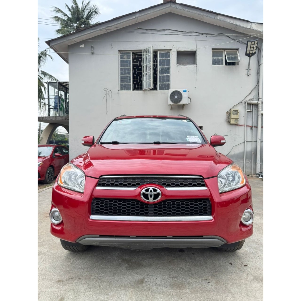 TOYOTA RAV4 LIMITED 2011