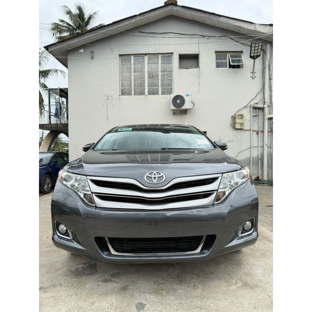 TOYOTA VENZA XLE 2014