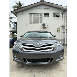 TOYOTA VENZA XLE 2014