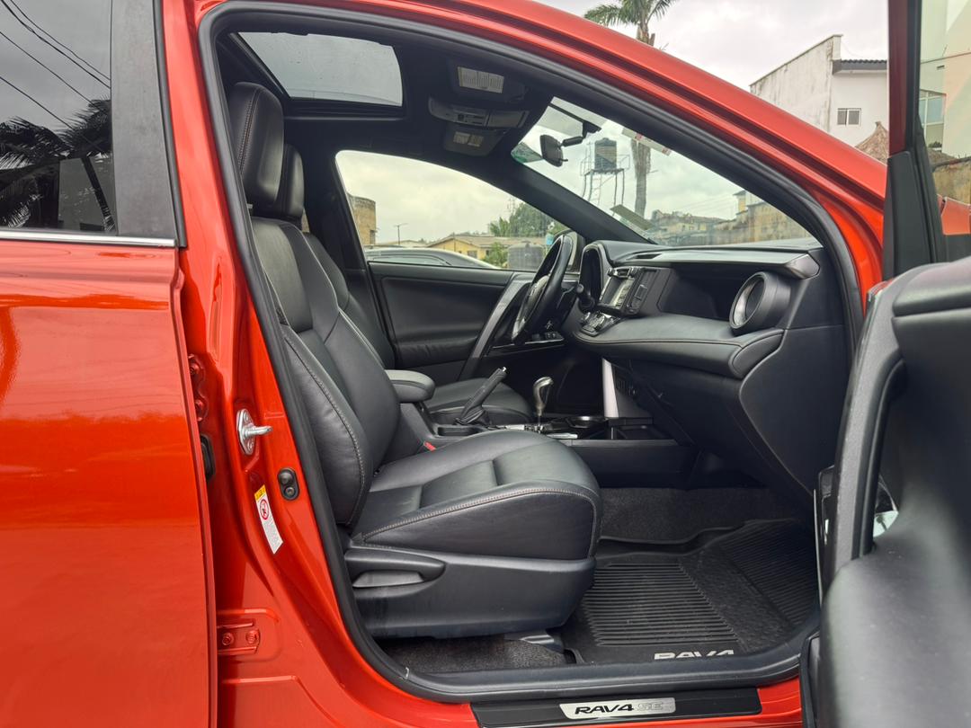 WhatsApp Image 2025-10-08 at 17.07.56