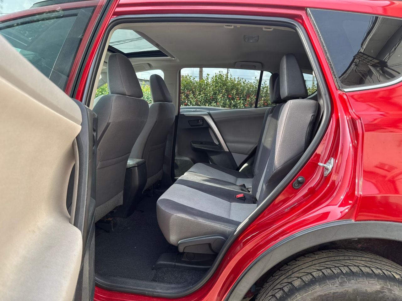 WhatsApp Image 2025-10-08 at 17.08.11