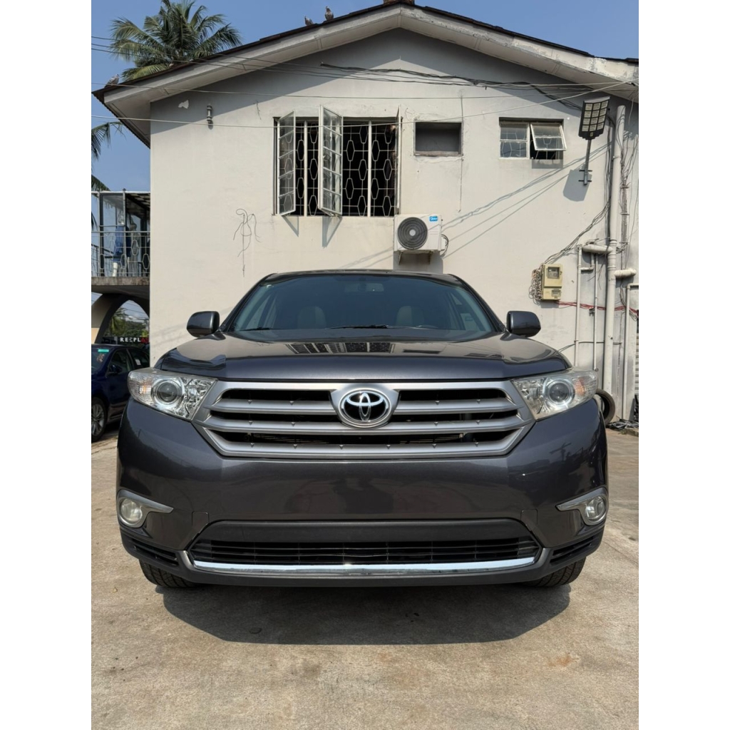 TOYOTA HIGHLANDER LIMITED 2012
