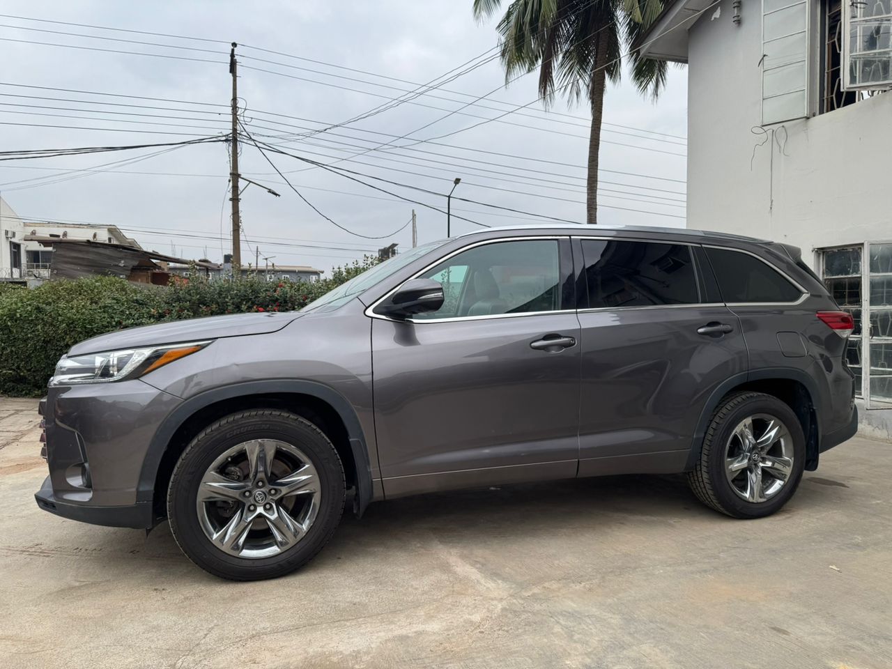 WhatsApp Image 2025-10-08 at 17.12.27