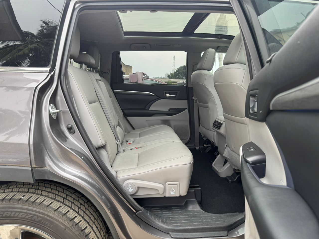 WhatsApp Image 2025-10-08 at 17.12.27