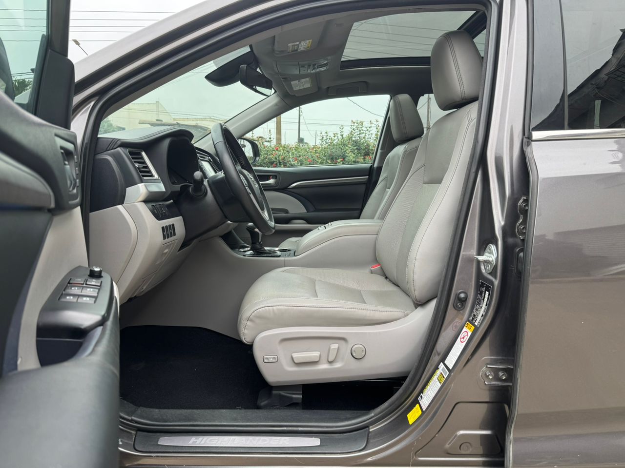 WhatsApp Image 2025-10-08 at 17.12.27