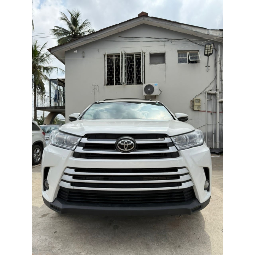 TOYOTA HIGHLANDER XLE 2018