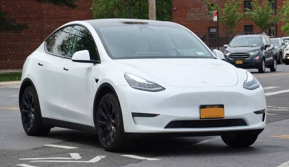 EV vs Gas Car: Which Is Cheaper to Own in 2026?